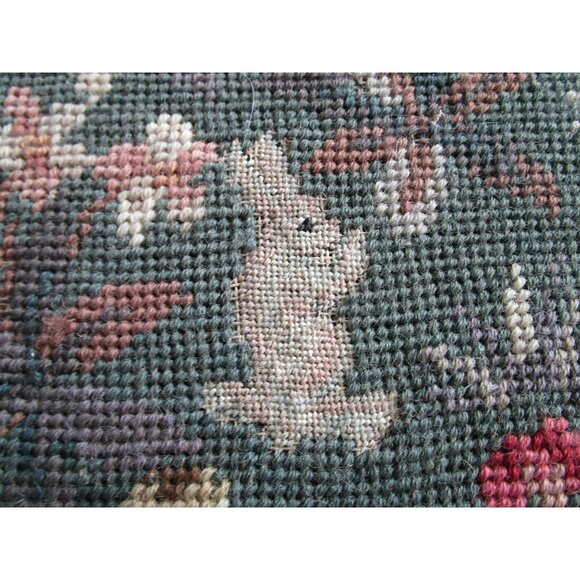 Medieval Lady Falconer Needlepoint Art In Antique Gold Frame GUC - Picture 5 of 16